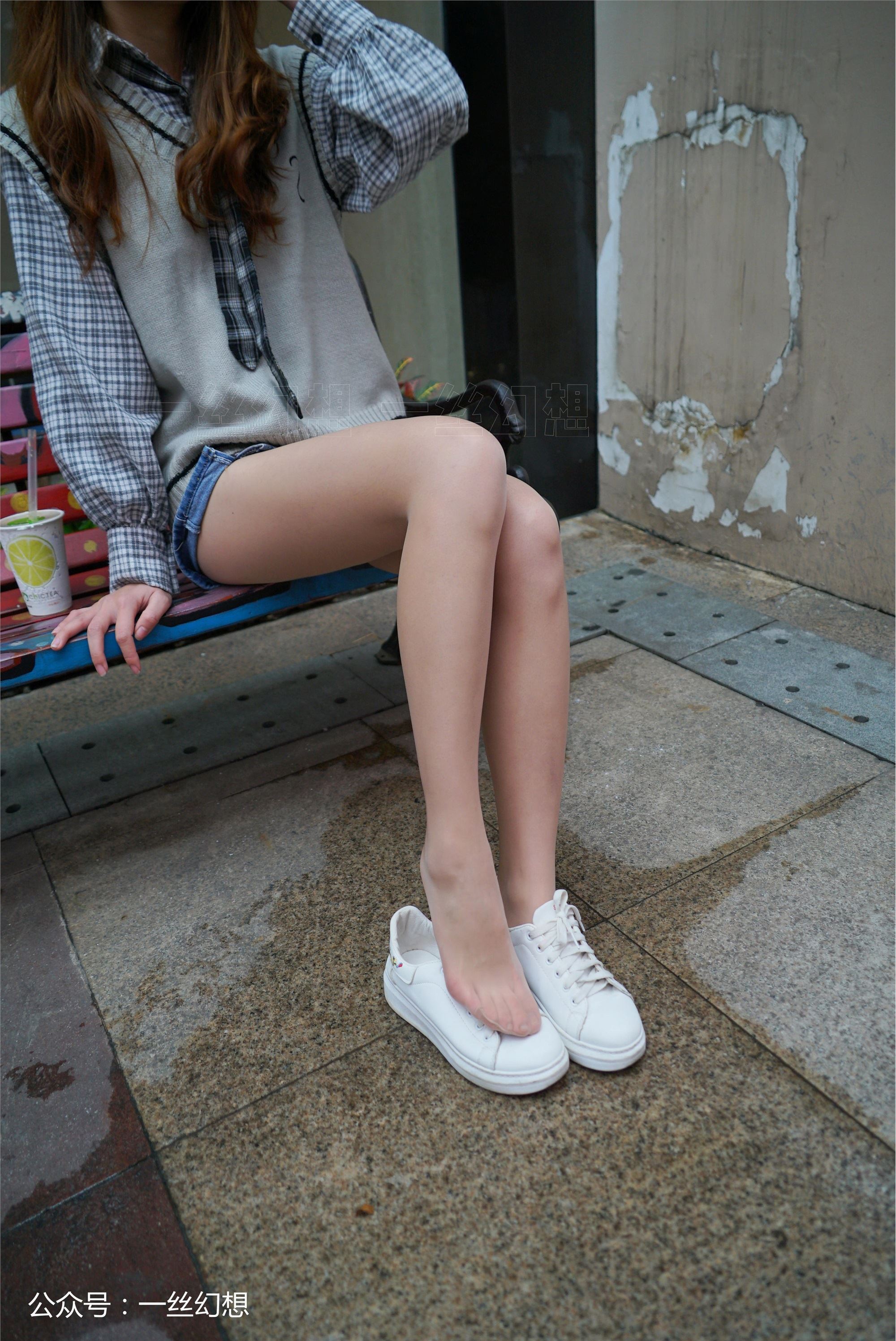 高丝女子图鉴 袜小喵×一丝幻想 NZ051 莹